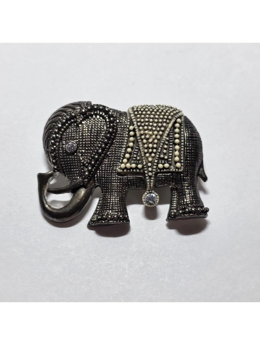 Vintage Pewter Tone Rhinestone Detailed Safari Elephant Blanket Brooch Lapel Pin